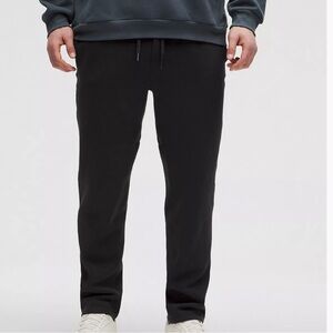 Lululemon Men's Black Sweatpants; Front Zipper Pockets; Men’s size M